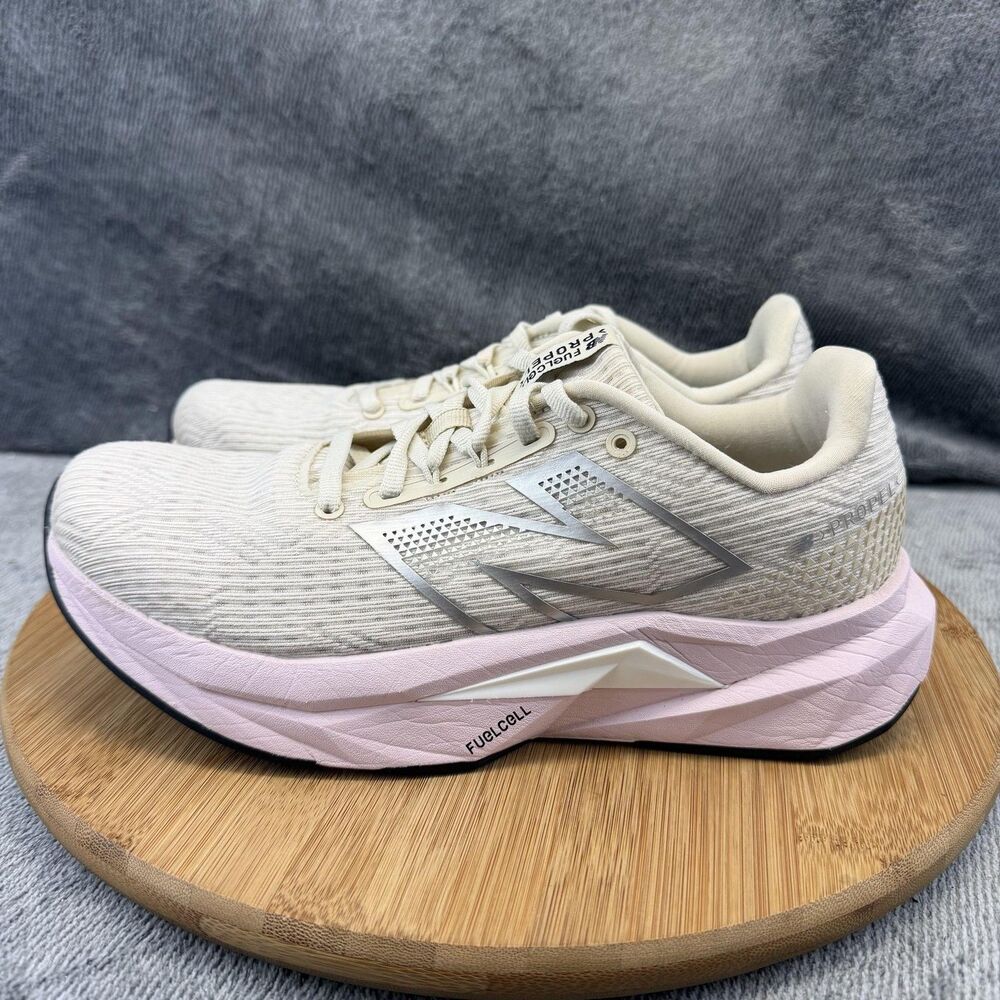 New Balance FuelCell Propel V4 Shoes Womens Size 8 Beige Pink Sneakers WFCFPRC6 - Picture 4 of 11
